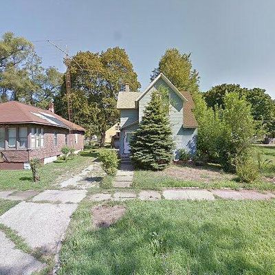 669 Highland Ave, Benton Harbor, MI 49022