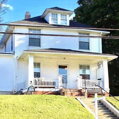 67 W Main St, Windsor, PA 17366