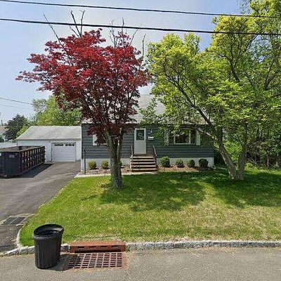 67 Woodside Ave, West Caldwell, NJ 07006