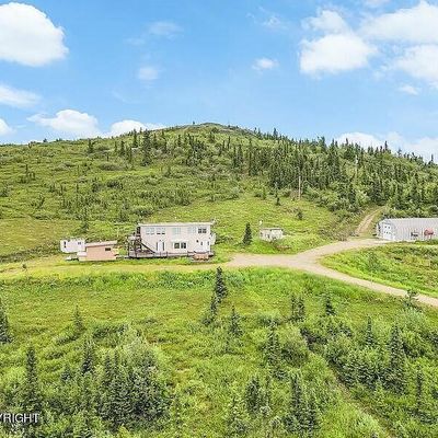 6700 Haystack Dr, Fairbanks, AK 99712