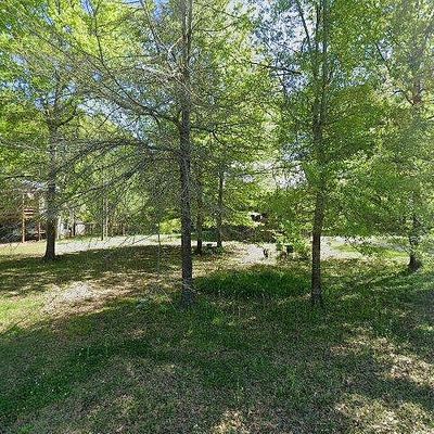 677 Humphries Cove Rd, West Point, MS 39773