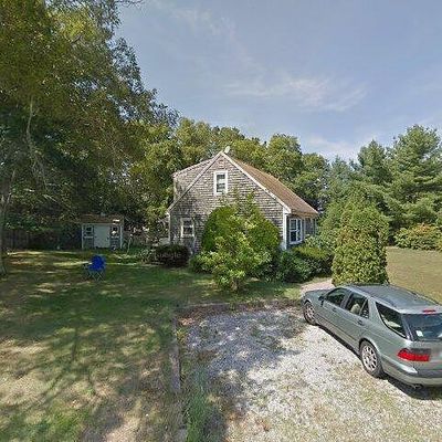 68 Mayflower Ln, East Wareham, MA 02538