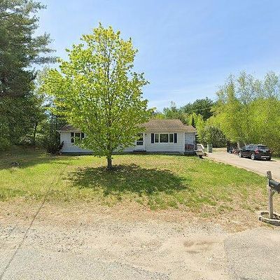 68 Pine Knoll Dr, Farmington, NH 03835