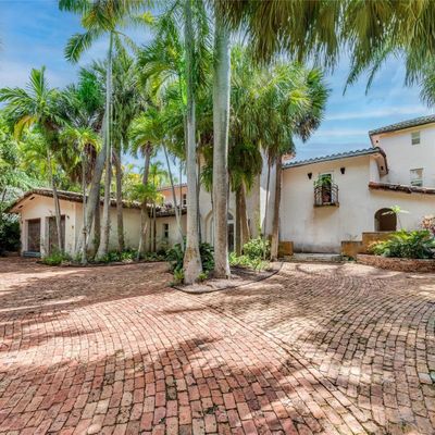 6825 Sunrise Dr, Coral Gables, FL 33133