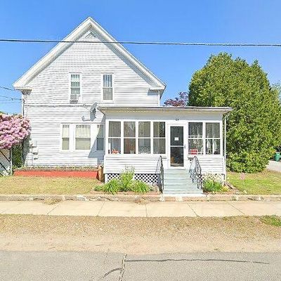 69 Pine St, Rochester, NH 03867