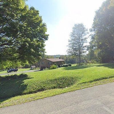 694 Woodside Oldframe Rd, Smithfield, PA 15478