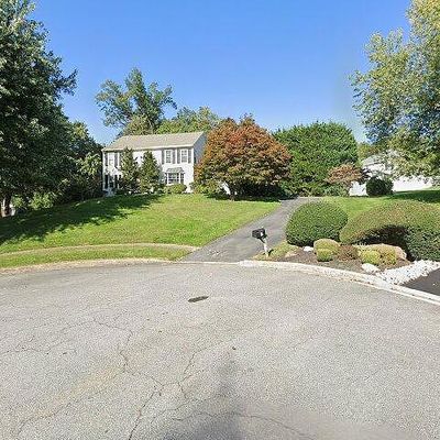 7 New Country Ct, Hockessin, DE 19707