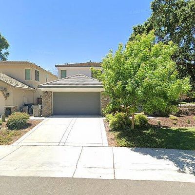 7 Triumph Ct, Sacramento, CA 95831