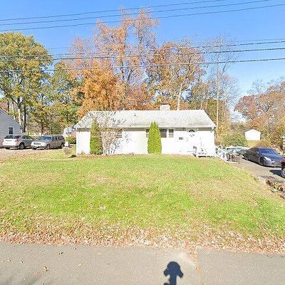 6 Woodside Dr, Bloomfield, CT 06002