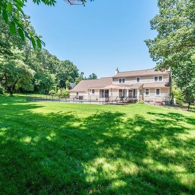 60 Wyndhurst Dr, Holden, MA 01520