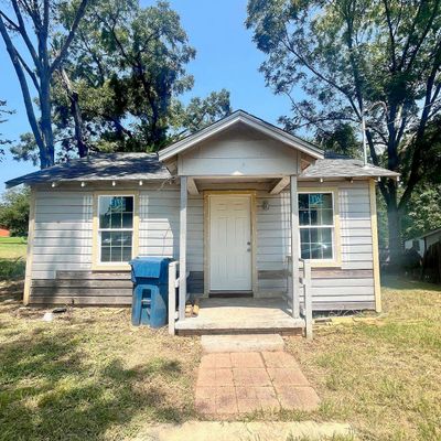 603 E Duval St, Troup, TX 75789