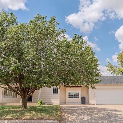 606 4 Th St, Farwell, TX 79325