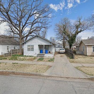 606 E 9 Th Ave, Hutchinson, KS 67501