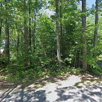 61 E Shore Rd, Peru, ME 04290