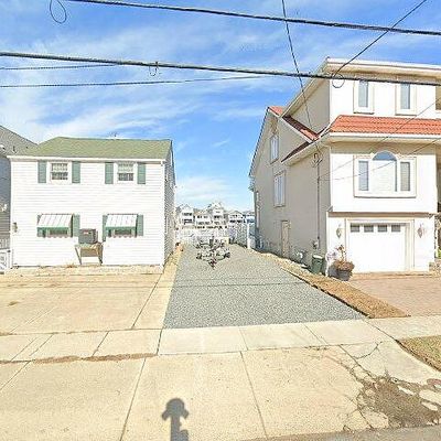 61 W 17 Th St, Ocean City, NJ 08226