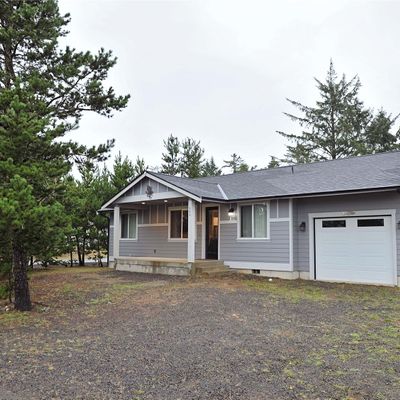 613 Aster Ct Se, Ocean Shores, WA 98569