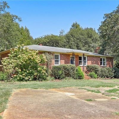 613 Farrs Rd, Easley, SC 29640