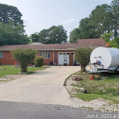 6148 Pine St, Fayetteville, NC 28311