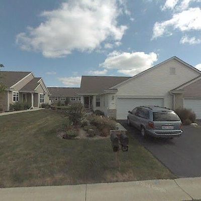 615 A Ravenwood Ct, Waterford, WI 53185