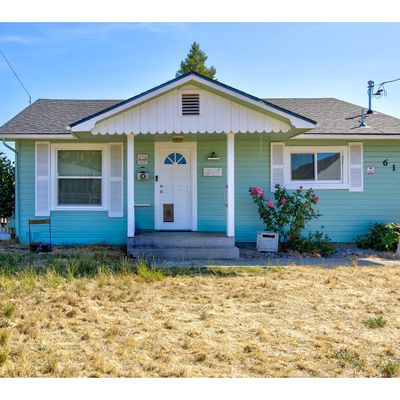 617 Ne Channon Ave, Roseburg, OR 97470