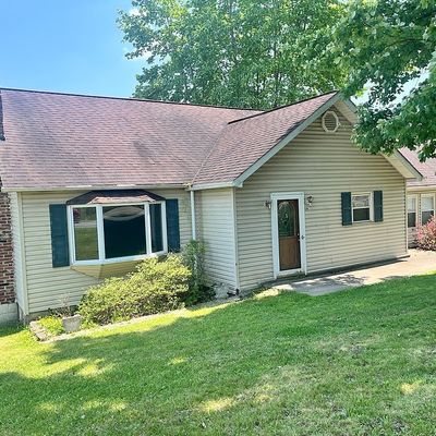 620 Coal River Rd, Glen Daniel, WV 25844