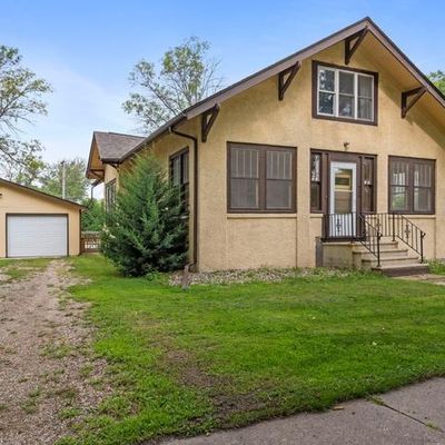 620 Prior St, Stewart, MN 55385