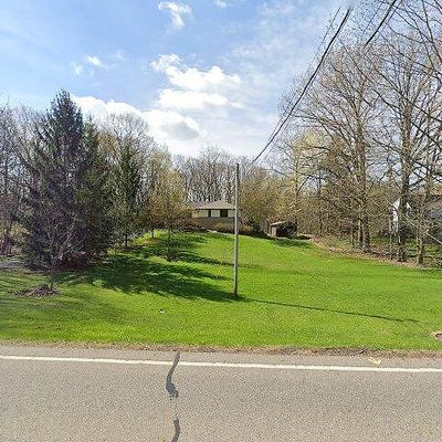 7409 Pettibone Rd, Chagrin Falls, OH 44023