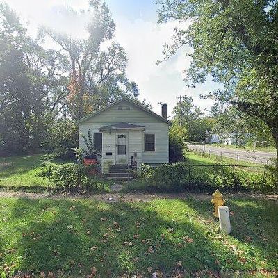 754 E Vineyard Ave, Benton Harbor, MI 49022