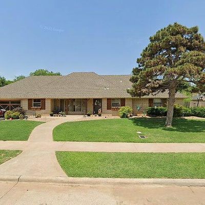 7707 Nw Wycliffe Ln, Lawton, OK 73505