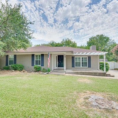 78 Delmore Dr, Hillsboro, TX 76645