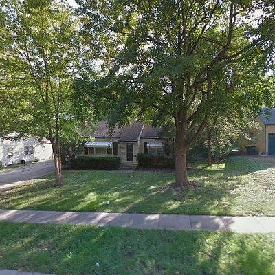 7815 Hardy St, Overland Park, KS 66204