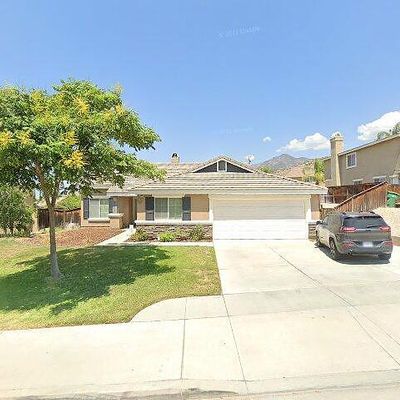 7826 San Benito St, Highland, CA 92346