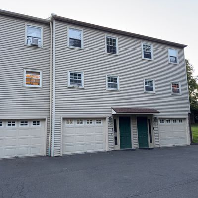 79 Prange Rd, Brookfield, CT 06804