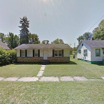 794 E Vineyard Ave, Benton Harbor, MI 49022