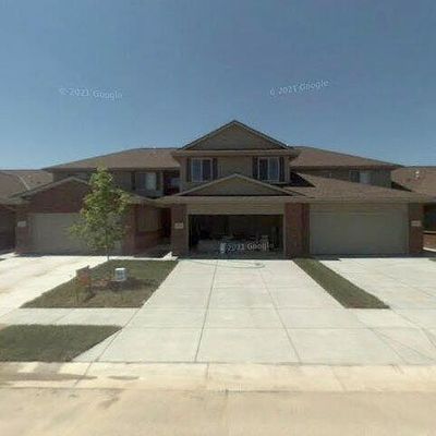 7939 Palmilla Ln, Lincoln, NE 68516