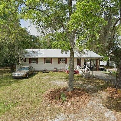 8 E Howell Dr, Lakeland, GA 31635