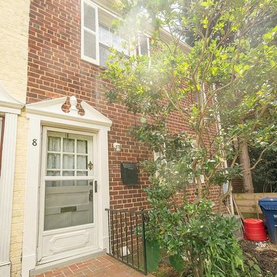 8 Kennedy St, Alexandria, VA 22305