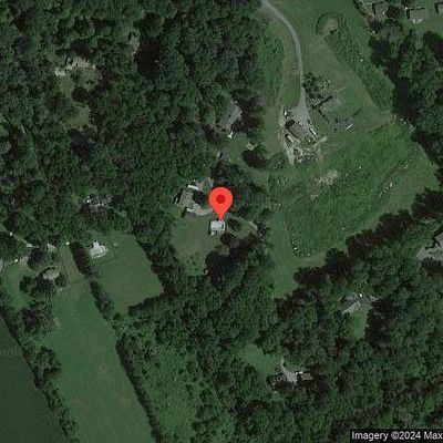 8 New Rd, Elverson, PA 19520