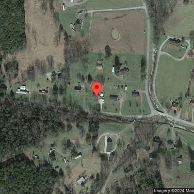 8 Nixon Hollow Ln, Pleasant Shade, TN 37145