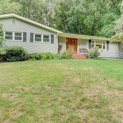 8 Overlook Dr, Holmdel, NJ 07733