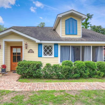 8 White Ave, Fairhope, AL 36532