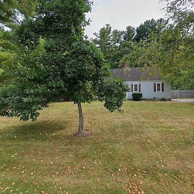 8 Windsor St, Chelmsford, MA 01824