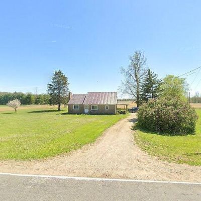 8045 W Ridge Rd, Elsie, MI 48831