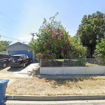 806 Lashburn St, Sylmar, CA 91342