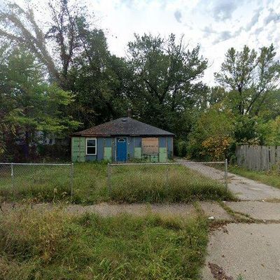 806 Pitkins Ave, Benton Harbor, MI 49022