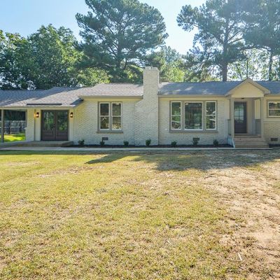 808 Howard Rd, Starkville, MS 39759