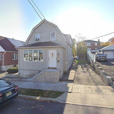 81 Gordon Ave, Totowa, NJ 07512