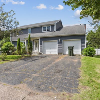 81 Gordon Ln, East Hartford, CT 06118