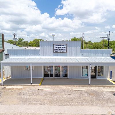 810 Main St, Bandera, TX 78003