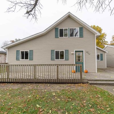 811 Pine St, Delavan, IL 61734